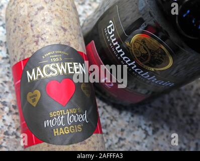 Very Scottish MacSween Haggis and Bunnahabhain malt Whisky, for Rabbie Burns night, 25th January Stock Photo
