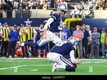 Los Angeles Rams place kicker Matt Gay (8) looks on before an NFL football  game against the Seattle Seahawks, Sunday, Dec. 4, 2022, in Inglewood,  Calif. (AP Photo/Kyusung Gong Stock Photo - Alamy