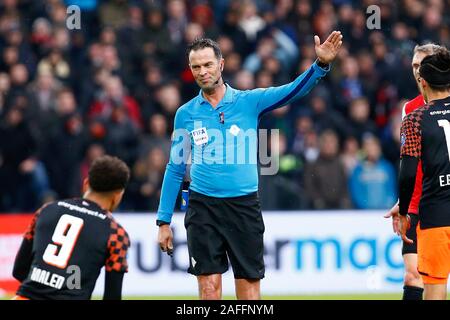 15-12-2019: Voetbal: Feyenoord v PSV: Rotterdam Eredivisie 2019-2020 Referee Bas Nijhuis Stock Photo