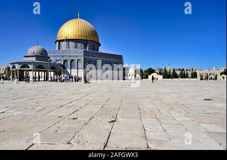 Jerusalem Israel. Dome of the rock mosque at Temple Mount Stock Photo