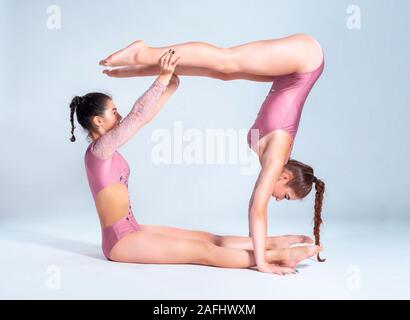 Partner Yoga - alive magazine