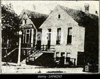 . Olcott's land values blue book of Chicago. BRICK COTTAGES. Class 2. Stock Photo