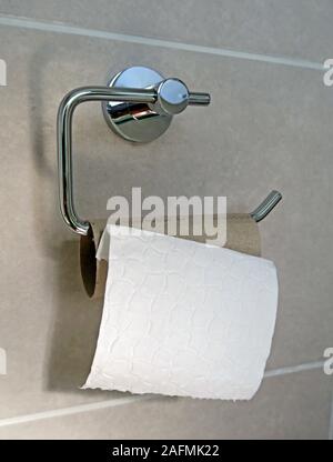 The ultimate toilet crime, finishing the toilet roll and not replacing it Stock Photo