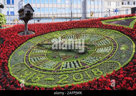 Centenary floral clock 1918 - 2018 in Edinburgh, Scotland commemorating lives lost in World War I (Lest We Forget). Stock Photo