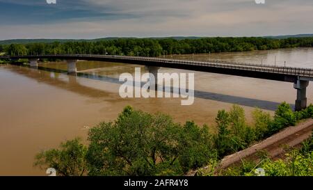 MAY 17 2019, HERMANN MISSOURI USA - The Hermann Bridge was a cantilevered truss bridge over the Missouri River at Hermann, Missouri between Gasconade and Montgomery County Stock Photo