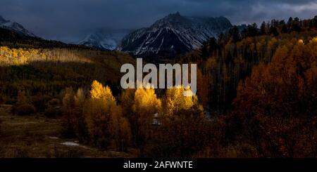 October 4, 2019 - Ridgway, Colorado, USA - San Juan Mountains In Autumn, near Ridgway Colorado - Dallas Creek West off Highway 62 to Telluride, Colorado - Aspen Color autumn Stock Photo