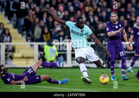 Florence, Italy. 15th Dec, 2019. Romelu Lukaku of FC Internazionale during the Serie A match between Fiorentina and Inter Milan at Stadio Artemio Franchi, Florence, Italy on 15 December 2019. Photo by Giuseppe Maffia. Credit: UK Sports Pics Ltd/Alamy Live News Stock Photo