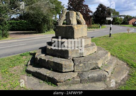 The St Ives Cross, Sutton St James village; South Holland district of Lincolnshire; East Anglia; England Stock Photo
