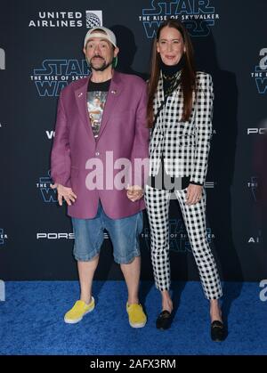 Los Angeles, USA. 17th Dec, 2019. Kevin Smith, Jennifer Schwalbach arrives at the premiere of Disney's 'Star Wars: The Rise Of The Skywalker' on December 16, 2019 in Hollywood, California Credit: Tsuni/USA/Alamy Live News Stock Photo