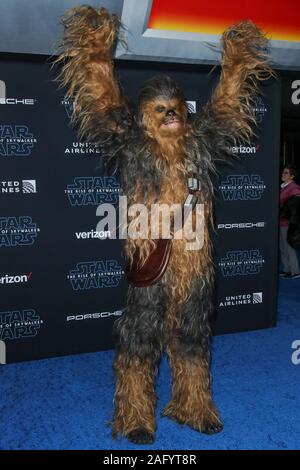 HOLLYWOOD, LOS ANGELES, CALIFORNIA, USA - DECEMBER 16: Chewbacca arrives at the World Premiere Of Disney's 'Star Wars: The Rise Of Skywalker' held at the El Capitan Theatre on December 16, 2019 in Hollywood, Los Angeles, California, United States. (Photo by Xavier Collin/Image Press Agency) Stock Photo