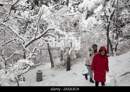 Jilin, Jilin, China. 18th Dec, 2019. Jilin, CHINA-A winter snow scene at Beishan park in Jilin city, northeast China's Jilin province, on Dec. 17, 2019, has attracted many visitors to the park. Credit: SIPA Asia/ZUMA Wire/Alamy Live News Stock Photo