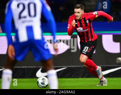 14 December 2019, Berlin: Soccer: Bundesliga, Hertha BSC - SC Freiburg, 15th matchday in the Olympic Stadium. Christian Günter von Freiburg. Photo: Soeren Stache/dpa-Zentralbild/dpa - IMPORTANT NOTE: In accordance with the requirements of the DFL Deutsche Fußball Liga or the DFB Deutscher Fußball-Bund, it is prohibited to use or have used photographs taken in the stadium and/or the match in the form of sequence images and/or video-like photo sequences. Stock Photo