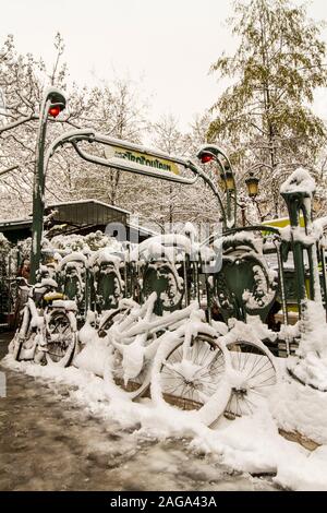 PARIS UNDER SNOW, FRANCE Stock Photo
