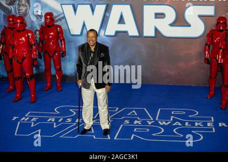 London, UK. 18th Dec, 2019. LONDON, ENGLAND - DECEMBER 18: Billy Dee Williams attends the European Premiere of 'Star Wars: The Rise of Skywalker' at Cineworld Leicester Square on December 18, 2019 in London, England. Credit: Gary Mitchell, GMP Media/Alamy Live News Stock Photo