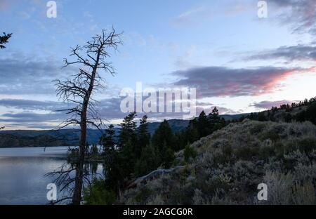 Sunrise at Fremont Lake near Pinedale and the Wind Rivers, Wyoming. Stock Photo
