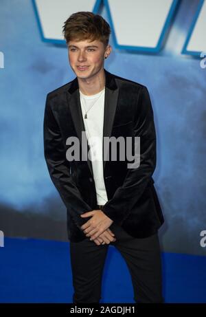 London, UK. 18th Dec, 2019. LONDON, ENGLAND - DECEMBER 18: HRVY attends the European Premiere of 'Star Wars: The Rise of Skywalker' at Cineworld Leicester Square on December 18, 2019 in London, England. Credit: Gary Mitchell, GMP Media/Alamy Live News