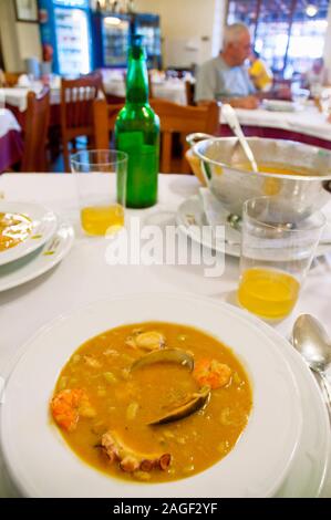 Verdinas beans with seafood. Asturias, Spain. Stock Photo