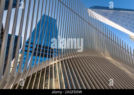 White ribs of Oculus station house designed by architect Santiago Calatrava, World Trade Center station (PATH), Manhattan, New York, USA