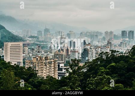 Smog over cityscape, Maokong, Taipei, Taiwan Stock Photo