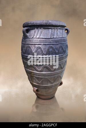 Large Pithos storage jar decorated with wavy lbands and linaear A inscription, Knossos Palace, Crete.  National Archaeological Museum Athens. 17th-16t Stock Photo