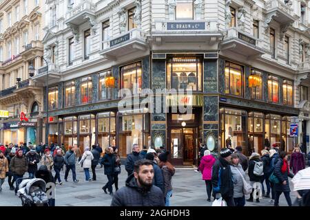 H&M store, Spiegelgasse, Vienna Austria Europe Stock Photo