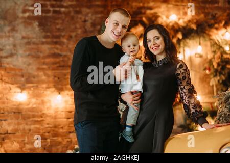 adorable family | Family photo pose, Family portrait poses, Photography poses  family