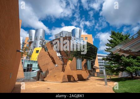 The Ray and Maria Strata Center, MIT, Boston. Designed by architect ...