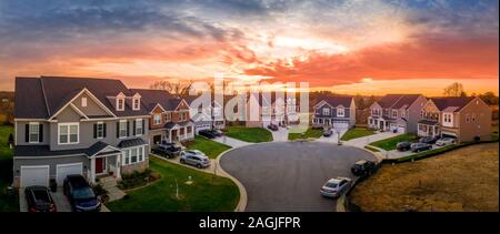 Aerial view of typical American two story single family homes on a dead end street in the United States Stock Photo