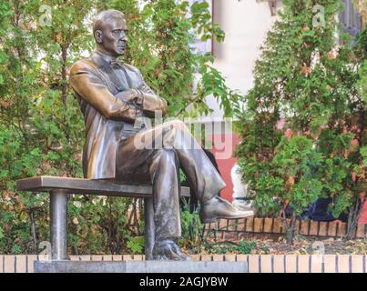 Kyiv, Ukraine - October 14, 2019: Monument to Mikhail Bulgakov on St. Andrew's Descent in Kiev. Mikhail Bulgakov was a Soviet writer of the 20th centu Stock Photo