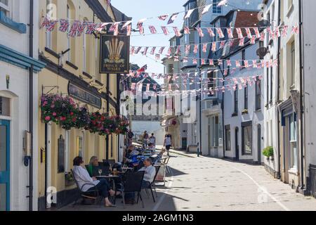 Prince of Wales Pub, Fore Street, Ilfracombe, Devon, England, United Kingdom Stock Photo