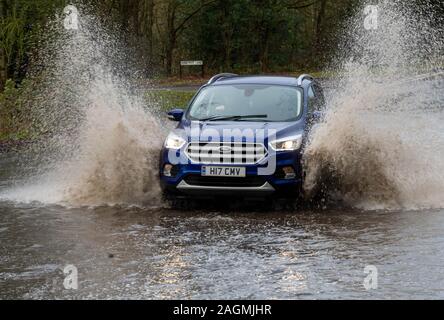 Brentwood Essex 20th Dec. 2019 UK Weather: localised flooding in Brentwood Essex UK causes traffic problems Credit Ian DavidsonAlamy Live News Stock Photo