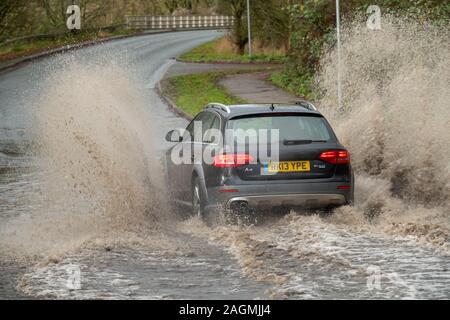 Brentwood Essex 20th Dec. 2019 UK Weather: localised flooding in Brentwood Essex UK causes traffic problems Credit Ian DavidsonAlamy Live News Stock Photo