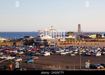 Parking lot at Santa Monica Pier on a busy day - LOS ANGELES, USA