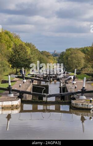 Hatton Locks on the Grand Union Canal looking towards Warwick, Hatton Warwickshire, England, UK. Stock Photo