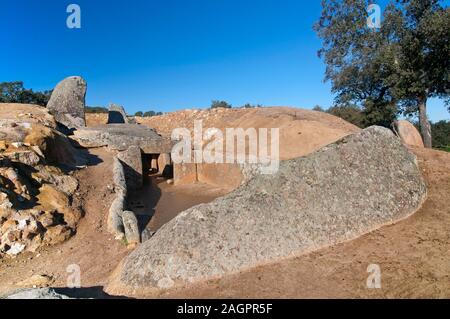 Dolmen of Lacara (between 3000 and 4000 BC), Merida, Badajoz, Extremadura, Spain, Europe. Stock Photo