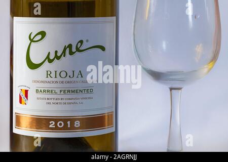 Last drop of wine hi-res stock photography and images - Alamy