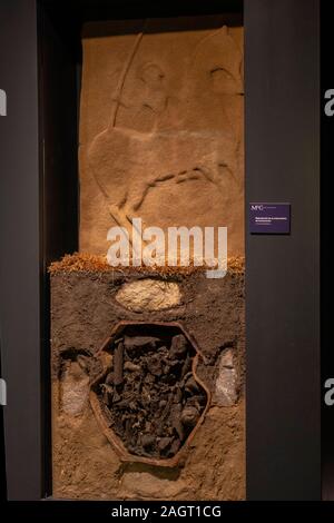 reproduccion de un entierro celtibero con incineracion, Museo de la Romanización, Calahorra, La Rioja , Spain, Europe. Stock Photo