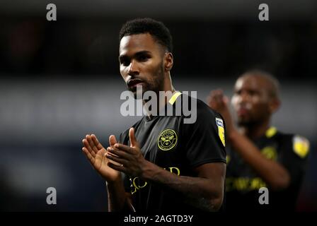 Brentford's Ethan Pinnock thanks the away fans after the final whistle in the Sky Bet Championship match at The Hawthorns, West Bromwich. Stock Photo