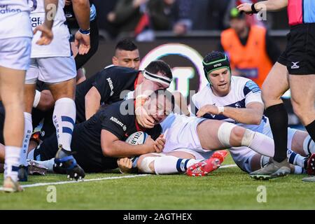 LONDON, UNITED KINGDOM. 20th, Sep 2018. Billy Vunipola of Saracens scores first try during Gallagher Premiership Rugby match between Saracens vs Bristol Bears at Allianz Park on Thursday, 20 September 2018. LONDON England .  (Editorial use only, license required for commercial use. No use in betting, games or a single club/league/player publications.) Credit: Taka G Wu/Alamy Live News Stock Photo