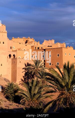 Morocco, Quarzazate, ancient kasbah buildings at Quazzazate. Stock Photo