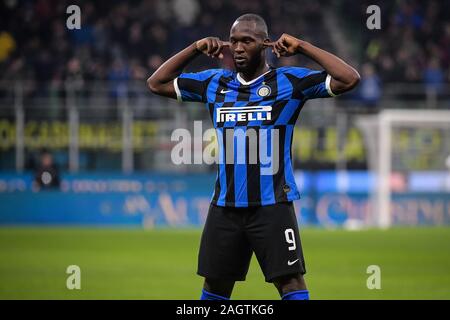 Milan, Italy. 21st Dec, 2019. Stefano Sensi of FC Internazionale during the  Serie A match between Inter Milan and Genoa at Stadio San Siro, Milan,  Italy on 21 December 2019. Photo by