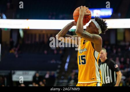 Winston-Salem, NC, USA. December 21, 2019: North Carolina A&T Aggies guard Darus Maddox (15) shoots from the corner during the second half of the NCAA Basketball matchup at LJVM Coliseum in Winston-Salem, NC. (Scott Kinser/Cal Sport Media) Stock Photo