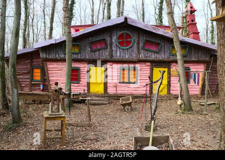 izmit ormanya city park wooden colored houses inspired by the hobbit film for tourism december 21 kocaeli turkey stock photo alamy