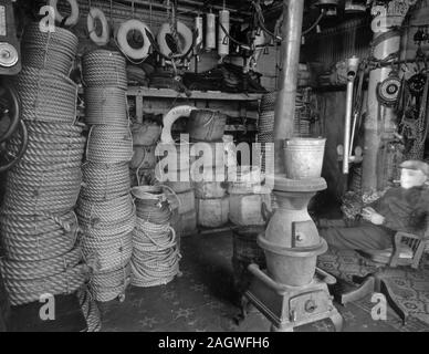 Rope store, South Street and James Slip, Manhattan Stock Photo - Alamy