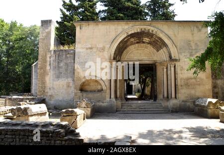 ancient roman necropolis Les Alyscamps in Arles, Provence,  Southern France Stock Photo