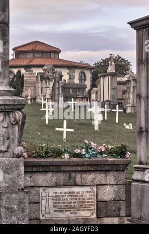 Monument to the deceased on American land in a tomb of the Castro Urdiales Ballena Cemetery, well of cultural interest (bic), Cantabria, Spain, Europe Stock Photo