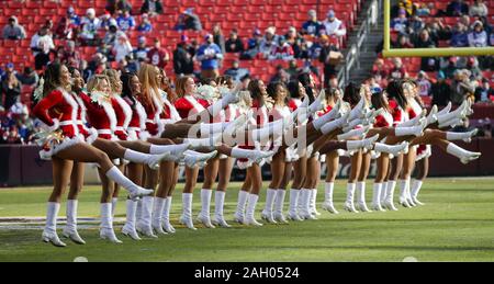 Landover, MD, USA. 22nd Dec, 2019. Redskin Cheerleaders perform during a NFL football game between the Washington Redskins and the New York Giants at FedEx Field in Landover, MD. Justin Cooper/CSM/Alamy Live News Stock Photo