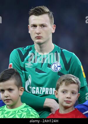 Schalke, Deutschland. 21st Dec, 2019. firo: 21.12.2019 Football, 2019/2020 1.Bundesliga: FC Schalke 04 - SC Freiburg 2: 2., Markus Schubert, Portrait | usage worldwide Credit: dpa/Alamy Live News Stock Photo