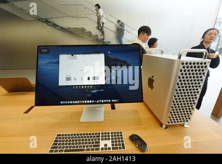 都内の方優先】 Mac Pro Display 都内の方優先】 Mac Pro Display