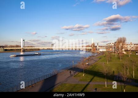 the Muelheimer bridge across the river Rhine, Cologne, Germany.  die Muelheimer Bruecke ueber den Rhein, Koeln, Deutschland. Stock Photo